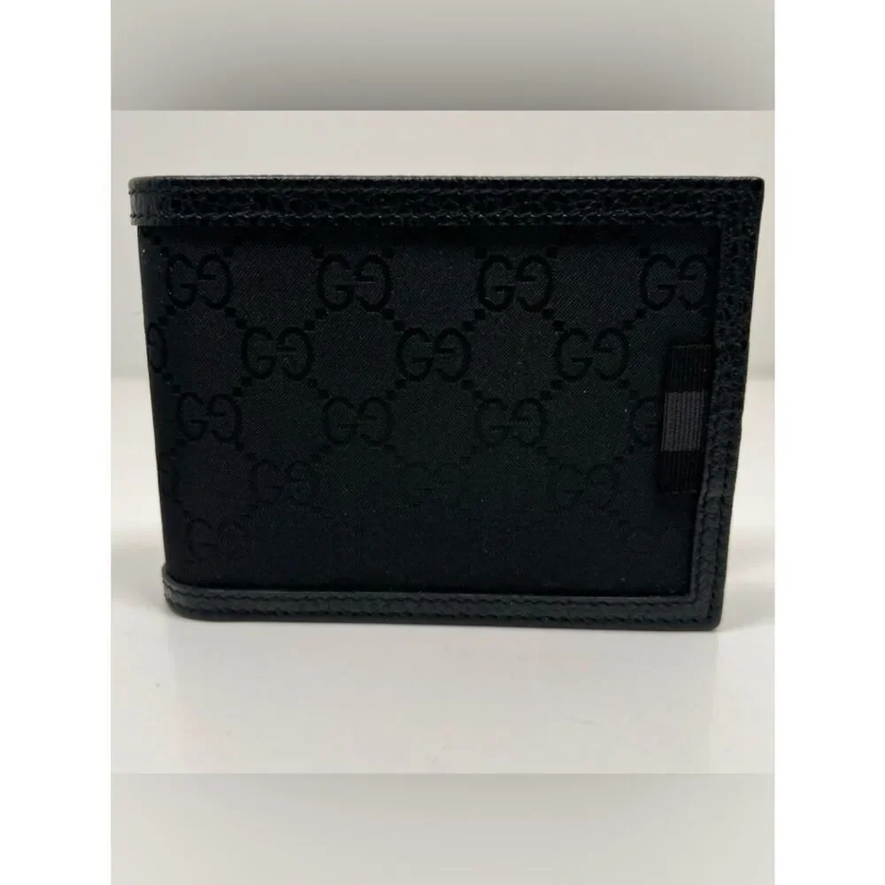 Gucci GG Black Canvas With Grained Leather Trim Bi fold Men wallet with Insert
